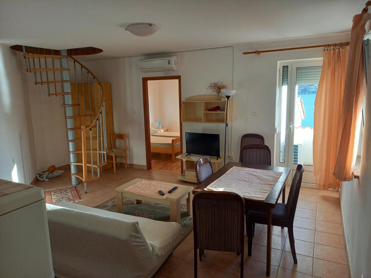 Apartman Supetarska Draga公寓 外观 照片