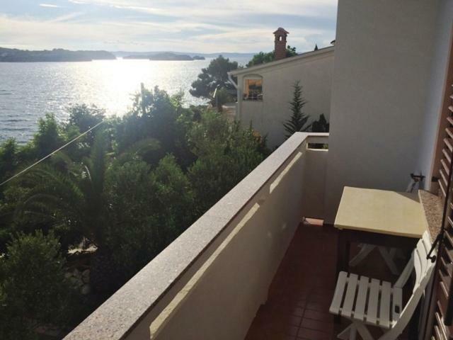 Apartman Supetarska Draga公寓 外观 照片