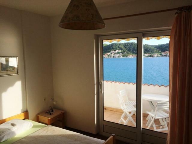 Apartman Supetarska Draga公寓 外观 照片
