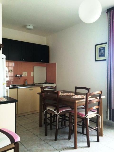 Apartman Supetarska Draga公寓 外观 照片